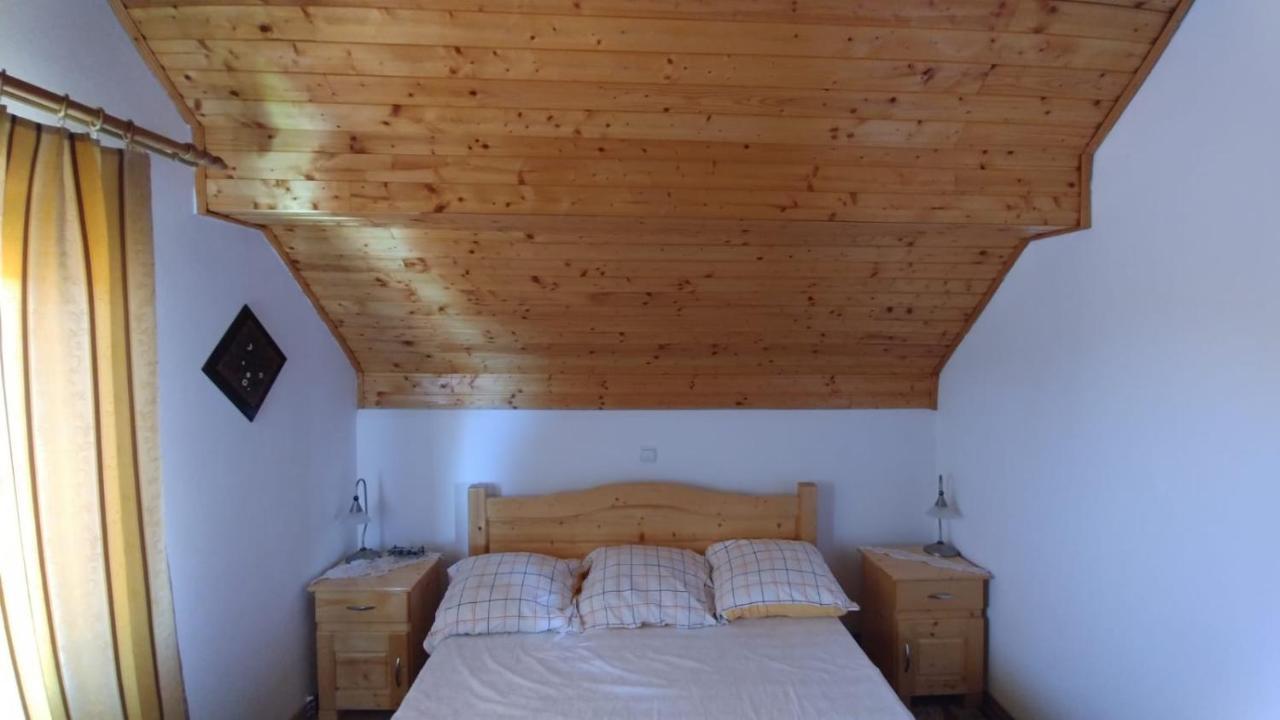Novaci-Străini Casa Dariusヴィラ エクステリア 写真